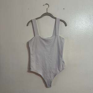 nuuds white square neck bodysuit sleeveless large